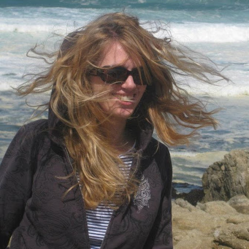 Elizabeth Erickson Photo 14