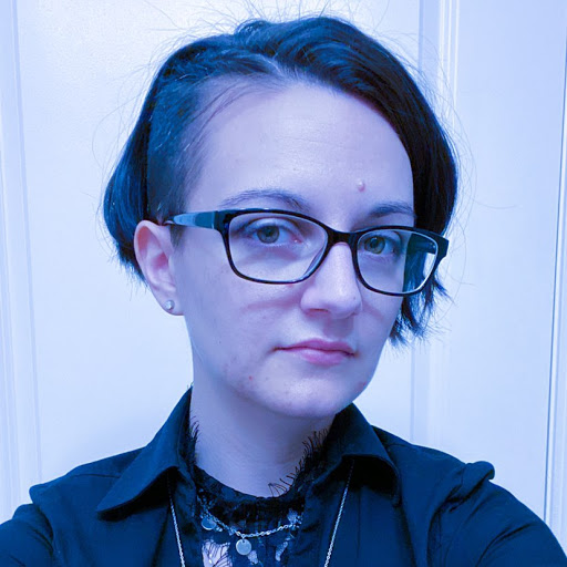 Adriane Clark Photo 5