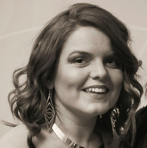 Lorraine Walsh Photo 26