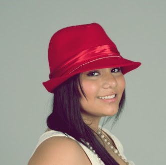 Mariana Vivanco Photo 7