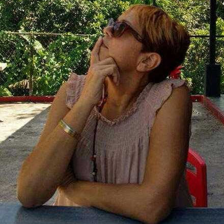 Luz Sanchez Photo 7