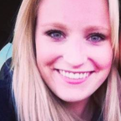 Kristin Webb Photo 33
