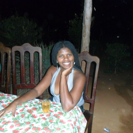 Joyce Reis Photo 21