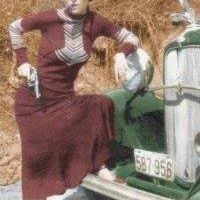 Elizabeth Parker Photo 35