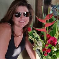 Julie Mchenry Photo 12