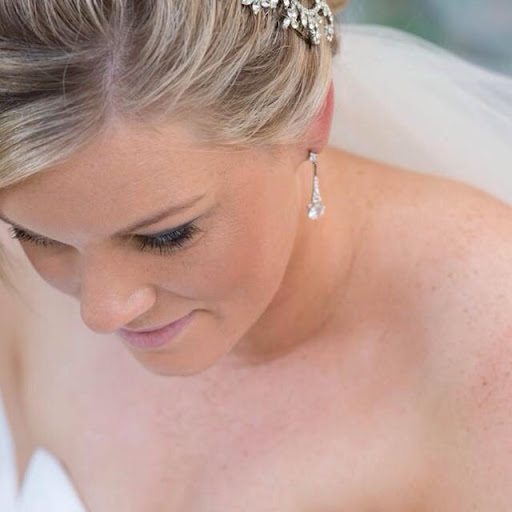 Helen Williams Photo 34
