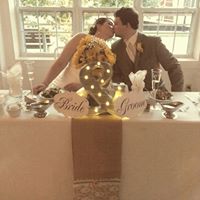 Laura Simmons Photo 18
