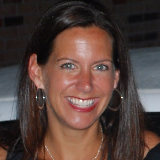 Mary Robison Photo 30