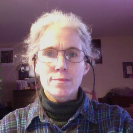 Christine Perry Photo 20