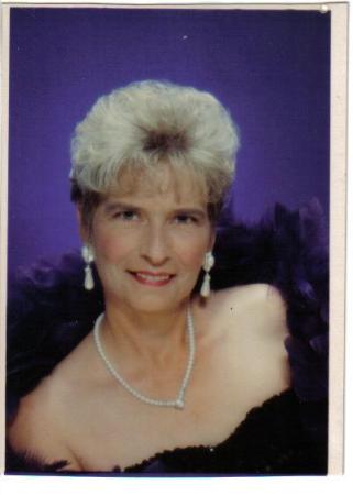 Theresa Bell Photo 7