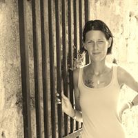 Jennifer Heinz Photo 8