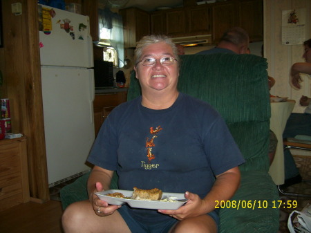 Roberta Edwards Photo 29