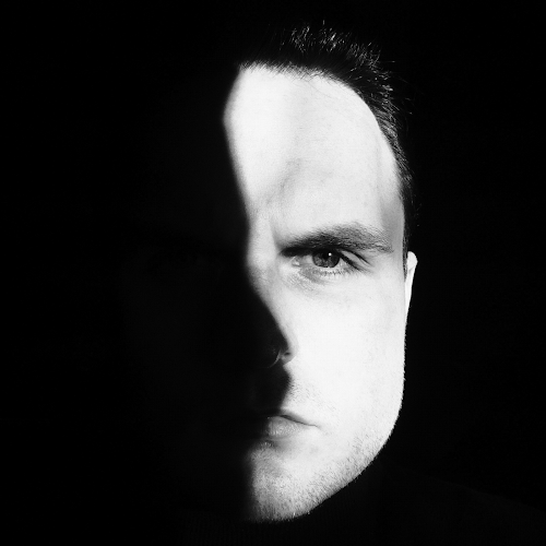 Andrew Lowe Photo 49