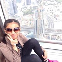 Desiree Flores Photo 16