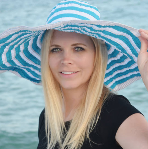 Christine Newman Photo 24