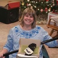 Julie Qualls Photo 19