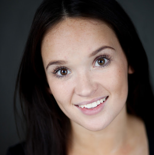 Amy Montgomery Photo 17