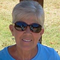 Julie Crenshaw Photo 24