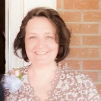 Suzanne Green Photo 27