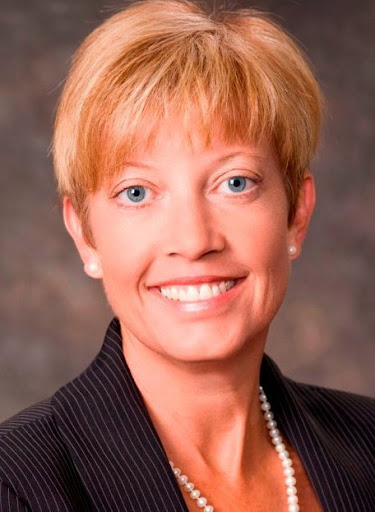Denise Howe Photo 32