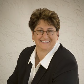 Jennifer Cohen Photo 18