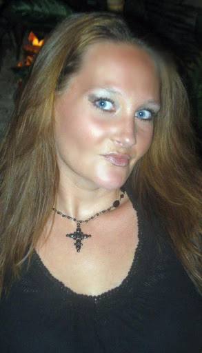 Amy Peebles Photo 15
