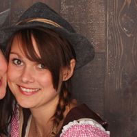 Julia Becker Photo 20