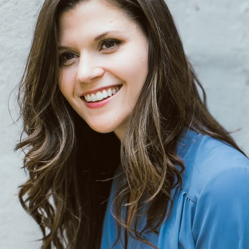 Elizabeth Cleveland Photo 15