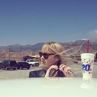 Sarah Owen Photo 40