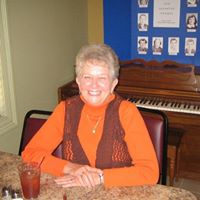 Vivian Thacker Photo 8