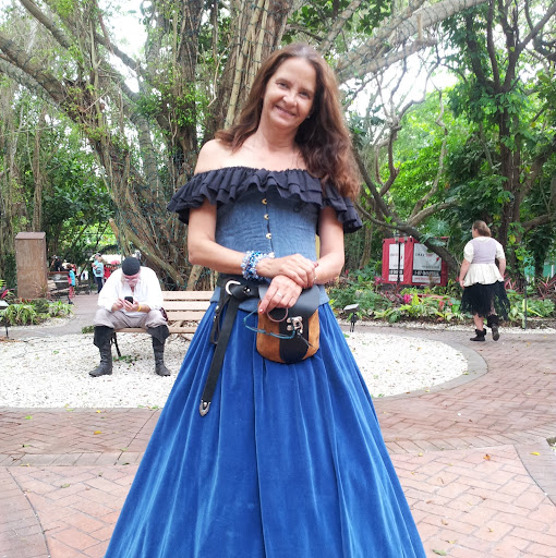 Paula Andrews Photo 24