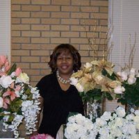 Debbie Magee Photo 18