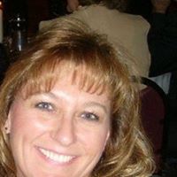 Lori Rowe Photo 16
