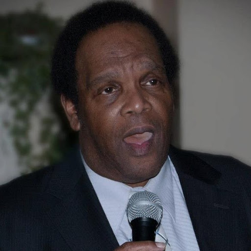 Ronnie Walker Photo 19