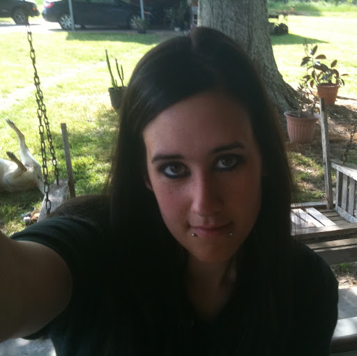 Elizabeth Parker Photo 49