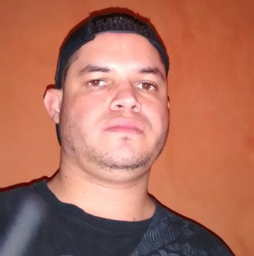 Anthony Gonzalez Photo 17