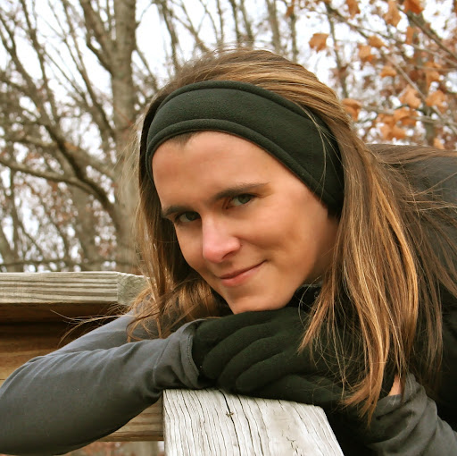 Emily Morrison Photo 24