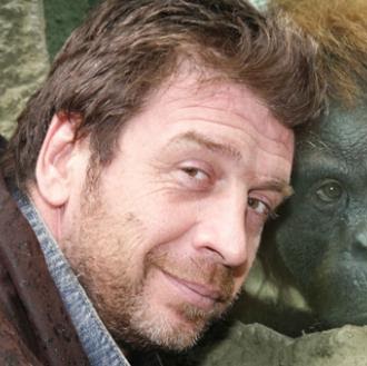 Nick Knowles Photo 18