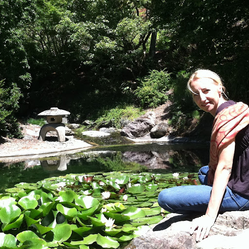 Cynthia Larsen Photo 18