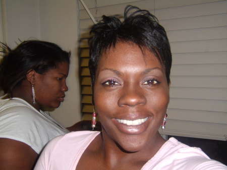 Renee Adams Photo 22