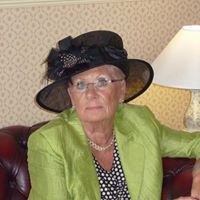 Pauline Knowles Photo 12