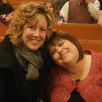 Robin Lyons Photo 14