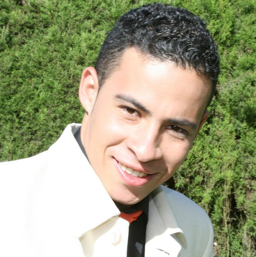 Daniel Serna Photo 40