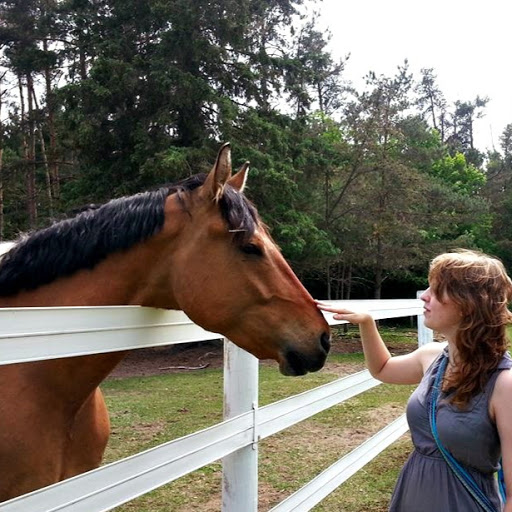 Kimberly Macneil Photo 5