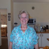 Valerie Mitchell Photo 40