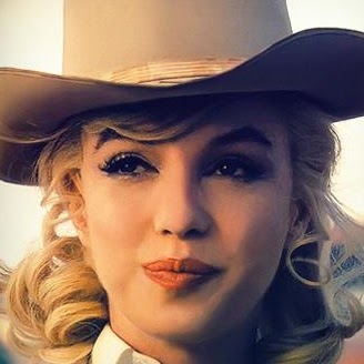 Elizabeth Harker Photo 8
