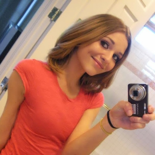 Sarah Allman Photo 4