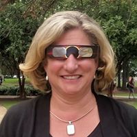 Lori Mann Photo 31