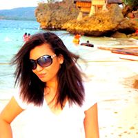 Jennifer Lozada Photo 17