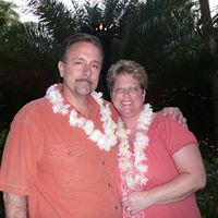 Julie Delong Photo 17